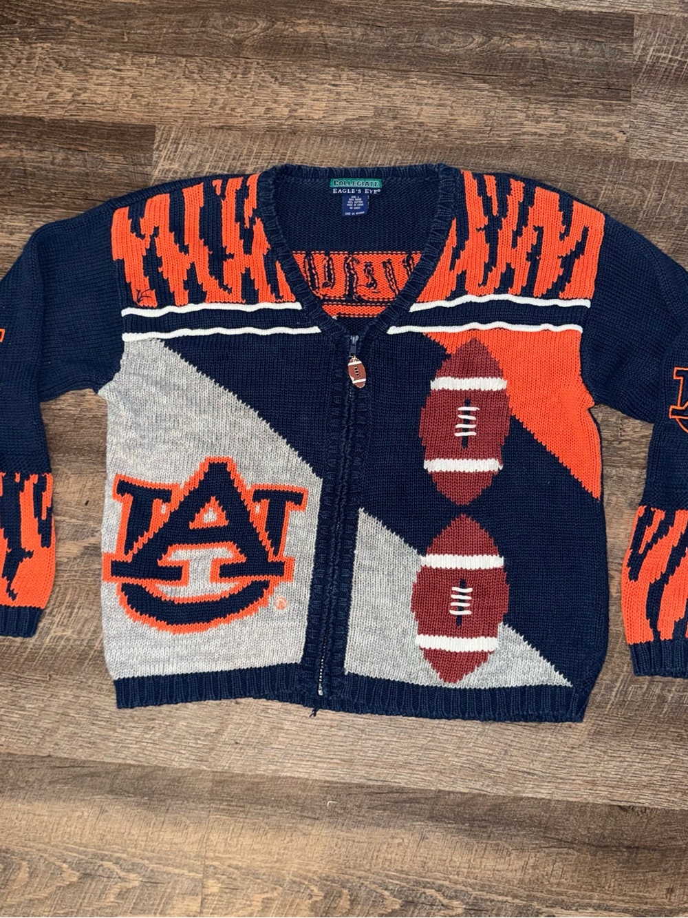 Collegiate Eagle’s Eye Auburn Tigers Navy & Orange Football Sweater Size Large